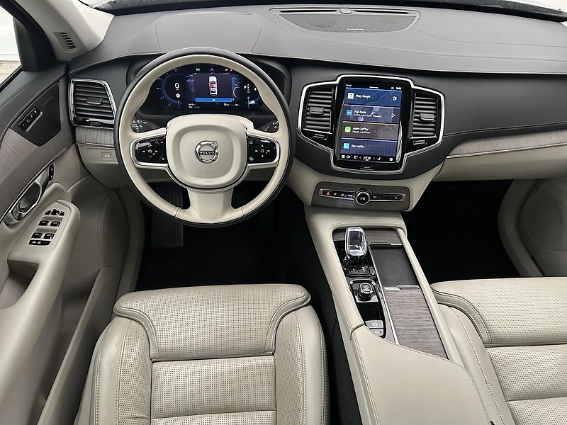 Volvo XC90 2.0 B5 4x4 ULTIMATE - fotka 16 z 30