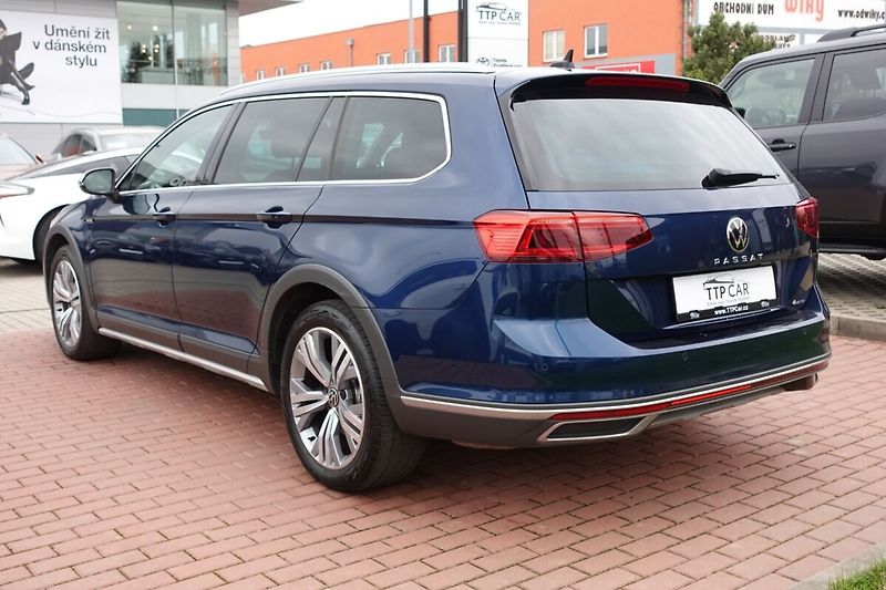 Volkswagen Passat ZLEVNĚNO 2,0TSi 206kW Alltrack - fotka 6 z 37