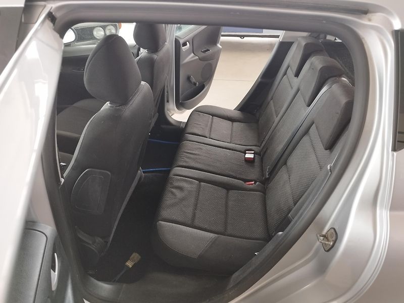 Peugeot 207 (2011) SW,1,4I,70KW,KLIMA,naj.115tkm - fotka 11 z 17