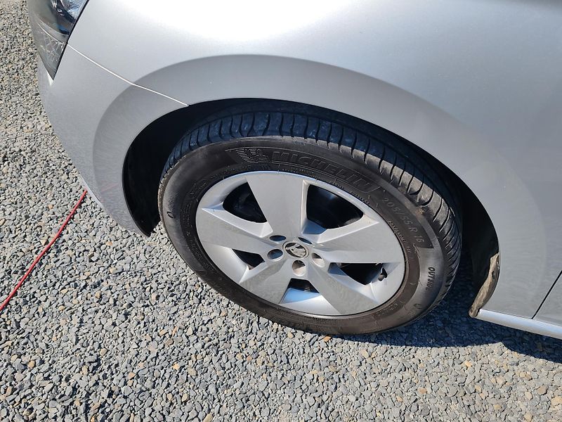 Škoda Scala 1.0 TSI 85KW - fotka 12 z 25