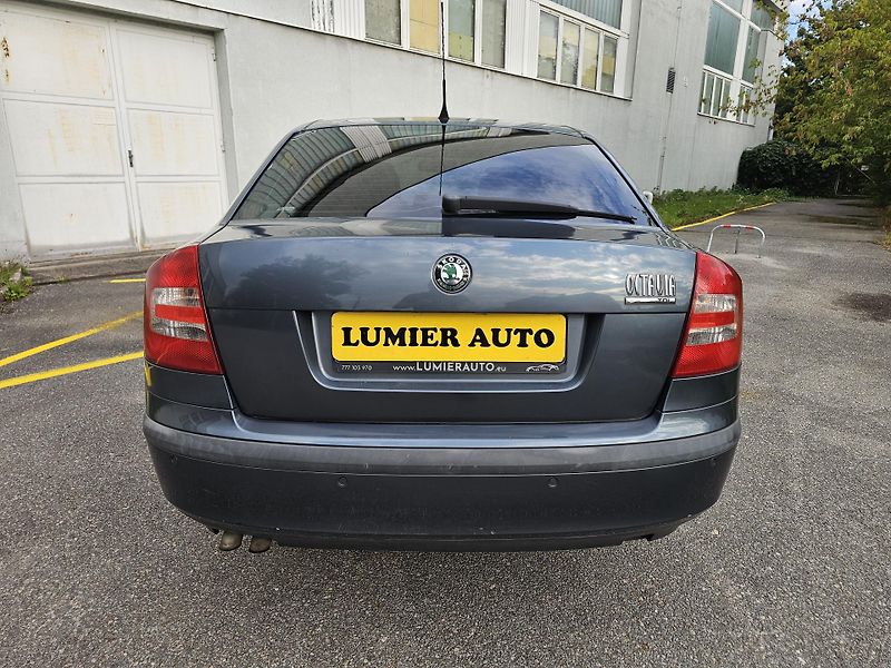 Škoda Octavia (2007) 2 1.9TDI - fotka 4 z 17