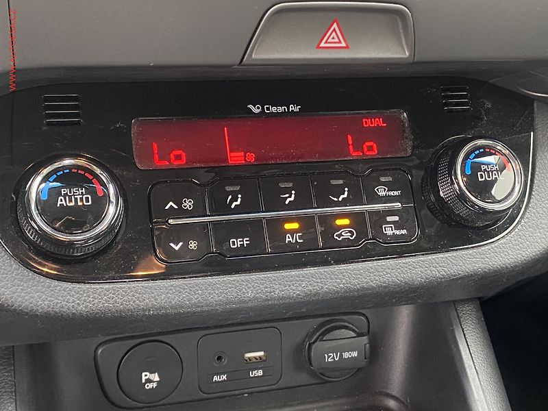 Kia Sportage (2016) 1.6 GDi, Navi, kamera, kůže - fotka 13 z 15