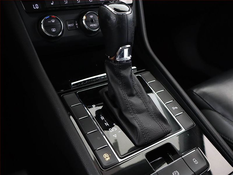 Škoda Superb (2016) 1.6 TDI, Automat - fotka 11 z 21