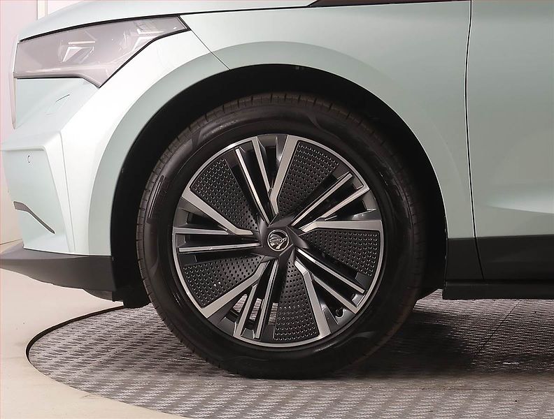 Škoda Enyaq (2023) iV 60 (62 kWh), SoH 92% - fotka 15 z 33
