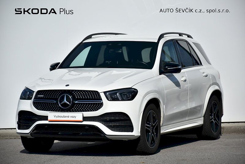 Mercedes-Benz GLE (2023) 300d - fotka 1 z 28