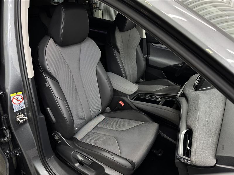 Škoda Enyaq IV80 ACC TAŽNÉ MATRIX LED - fotka 44 z 47