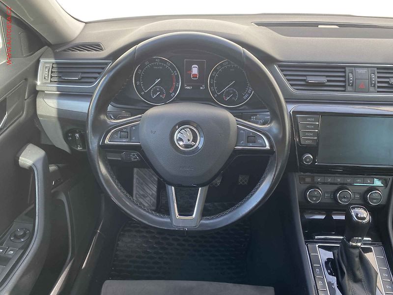 Škoda Superb (2016) 2.0 TSi 4x4, Style, DSG - fotka 11 z 20