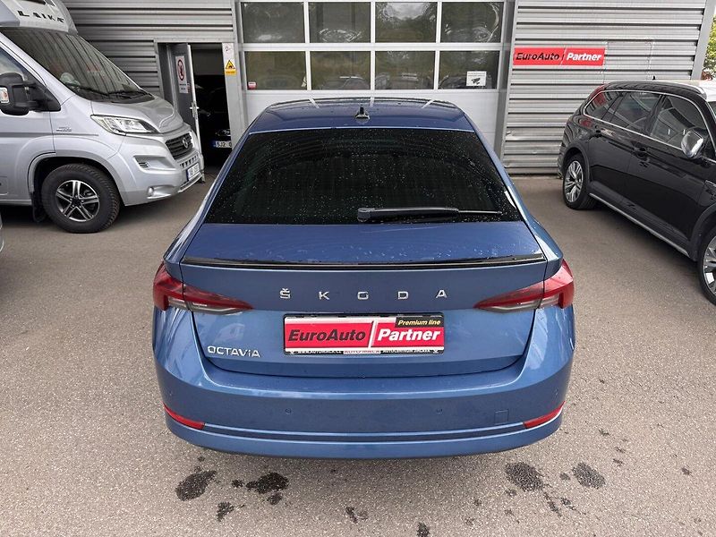 Škoda Octavia (2021) 2.0 TDI - fotka 7 z 24