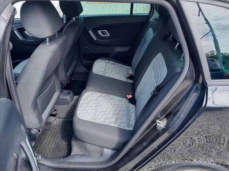 Škoda Fabia II 1.2 i 51kW KOMBI - fotka 20 z 53