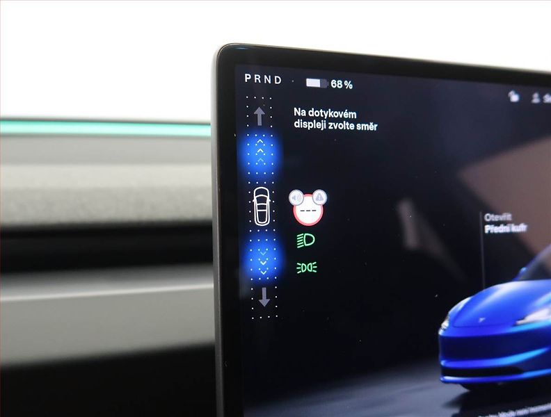 Tesla Model 3 (2025) Long Range RWD 79kWh, SoH 94% - fotka 12 z 27