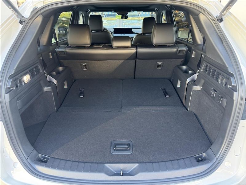 Mazda CX-80 (2026) 2,5 PHEV 327ps 8AT AWD Homura+ - fotka 14 z 14