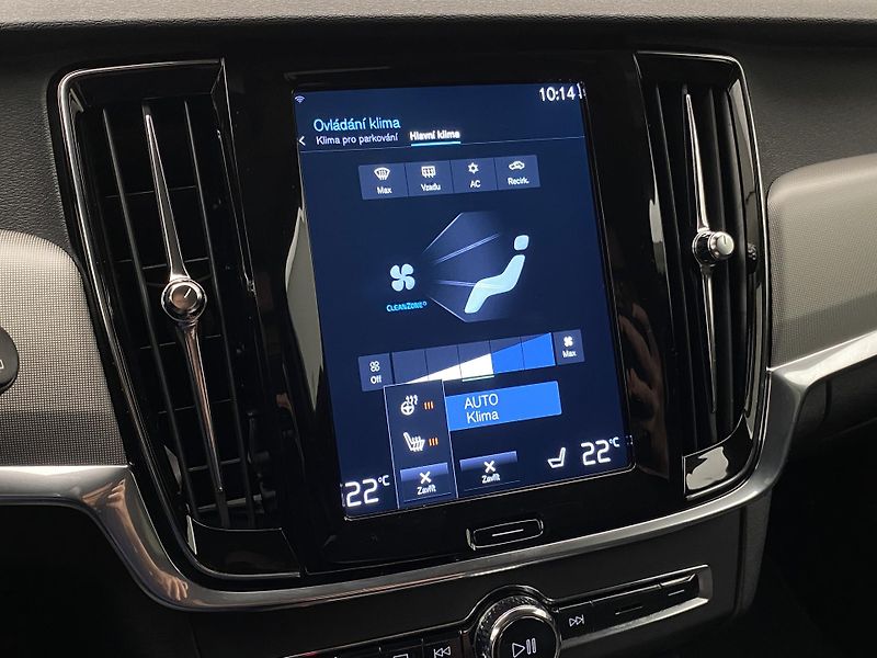 Volvo V90 B4 MOMENTUM AUT - fotka 42 z 46