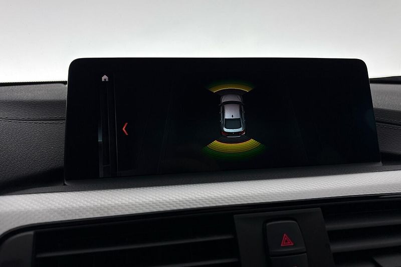 BMW Řada 4 435d xDrive - fotka 19 z 28