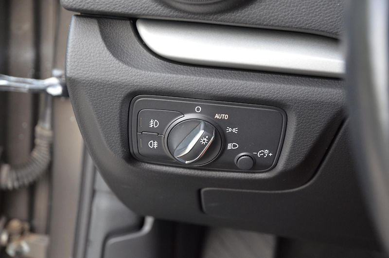 Audi A3 (2015) 1.4 TFSi 92kW AT / 69tkm 1.MAJ - fotka 20 z 38