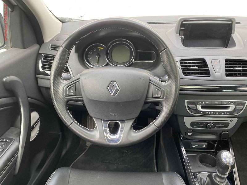 Renault Mégane (2014) 1.5 dCi, BOSE Edition, panor - fotka 11 z 19