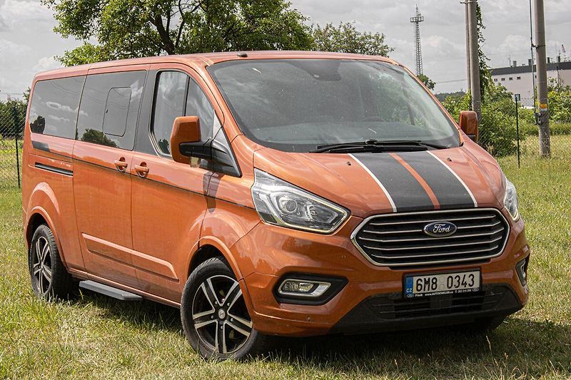 Ford Tourneo Custom - fotka 3 z 30