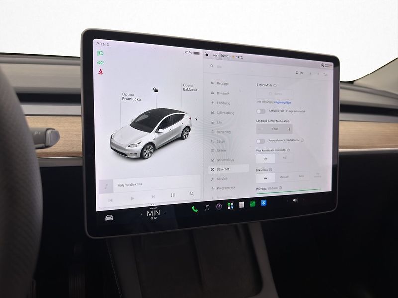 Tesla Model Y Long Range AWD - fotka 22 z 29
