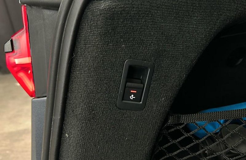 Audi A6 Avant 55 e TFSI Q S-Line Matrix Taž  - fotka 16 z 29
