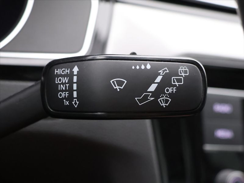 Volkswagen Passat Variant 1,5 TSI EVO 110kW Klima CZ DPH - fotka 16 z 29