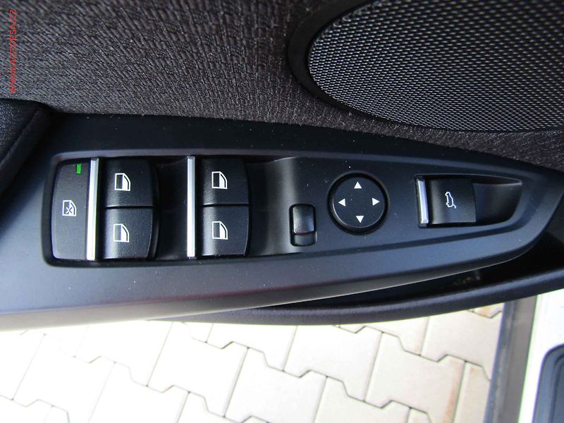 BMW X3 (2014) 2.0D, ČR, AT - fotka 12 z 18