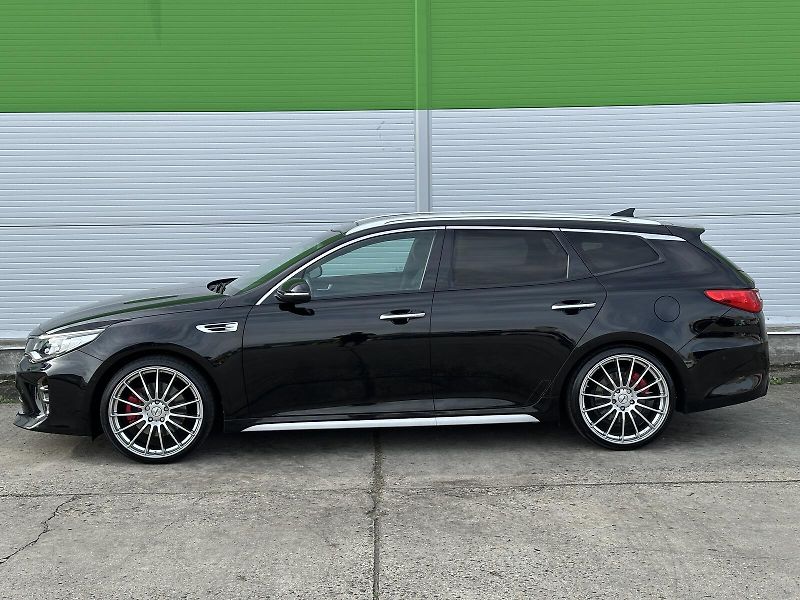Kia Optima GT 2.0TGDi H-Matic Sportswagon - fotka 7 z 57