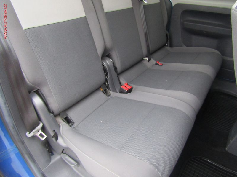 Volkswagen Caddy (2012) 1.6TDi, ČR, Klima, STK5/28 - fotka 12 z 14