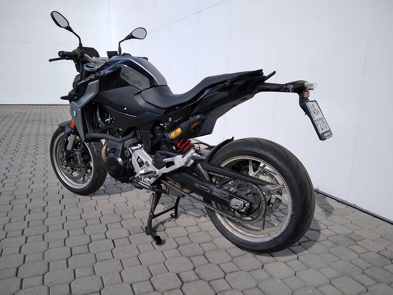 BMW F 900 R - fotka 6 z 14