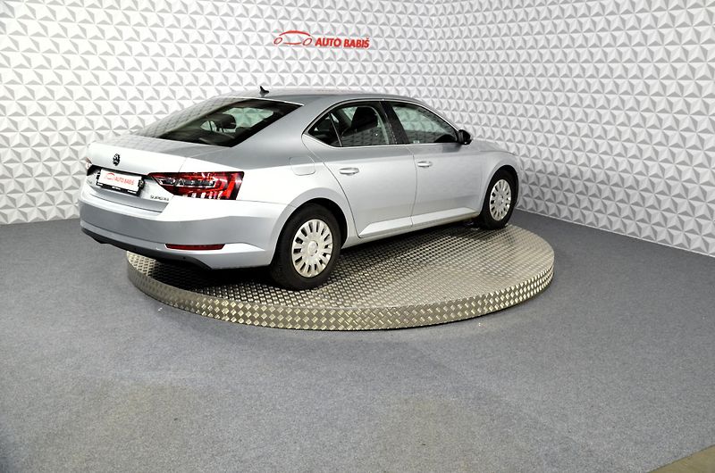 Škoda Superb (2018) 2.0TDi 110kw Ambition - fotka 6 z 18
