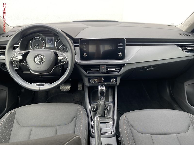 Škoda Kamiq (2023) 1.0 TSi, Ambition, DSG - fotka 8 z 18