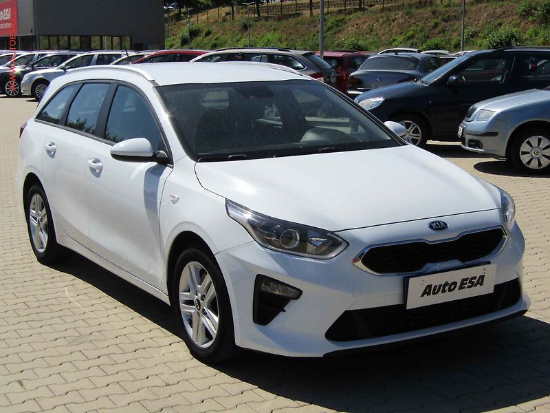 Kia Ceed (2019) 1.6 CRDi, ČR, AC, tempo - fotografie inzerátu