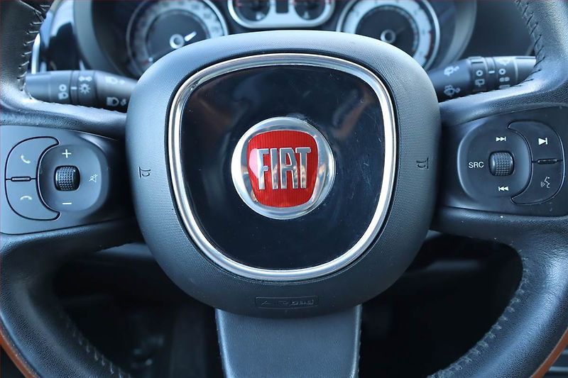 Fiat 500L (2013) 0.9 TwinAir, Serv.kniha - fotka 18 z 22