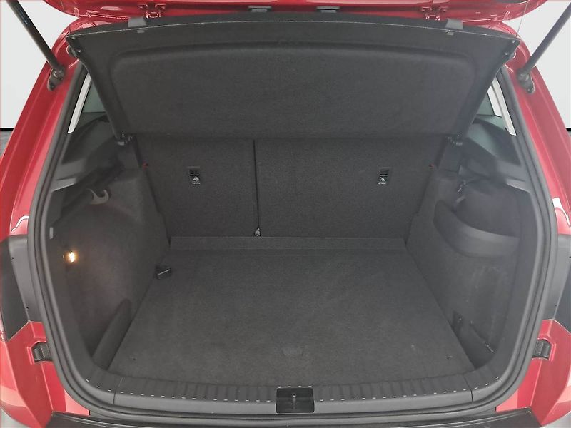 Škoda Karoq (2018) Style 1.0 TSI, Navi, Tempomat - fotka 14 z 17