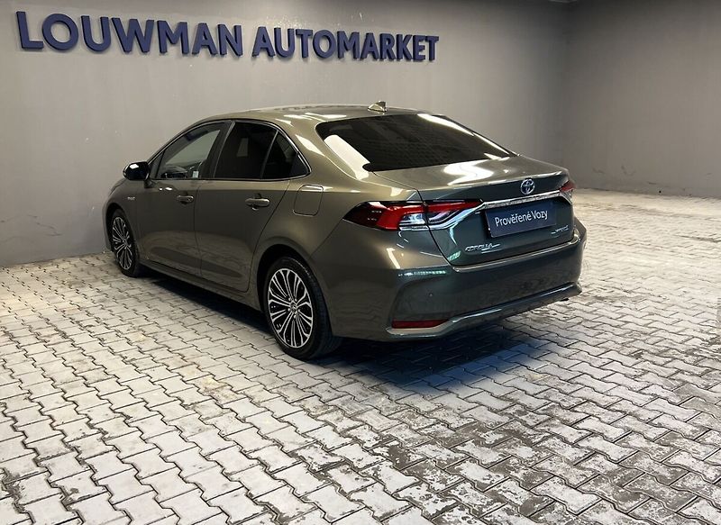 Toyota Corolla 1.8 Hybrid AT COMFORT STYLE TE - fotka 15 z 16