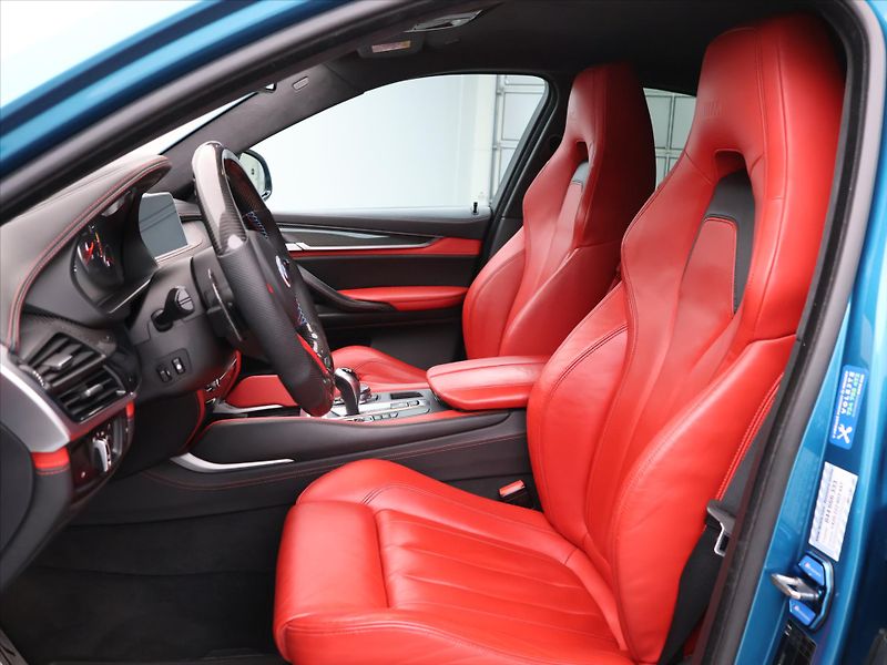 BMW X6 M 4,4 423kW xDrive Aut.klima C - fotka 12 z 38
