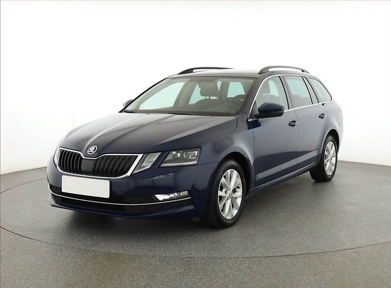 Škoda Octavia (2017) 1.6 TDI, Tempomat - fotka 2 z 14