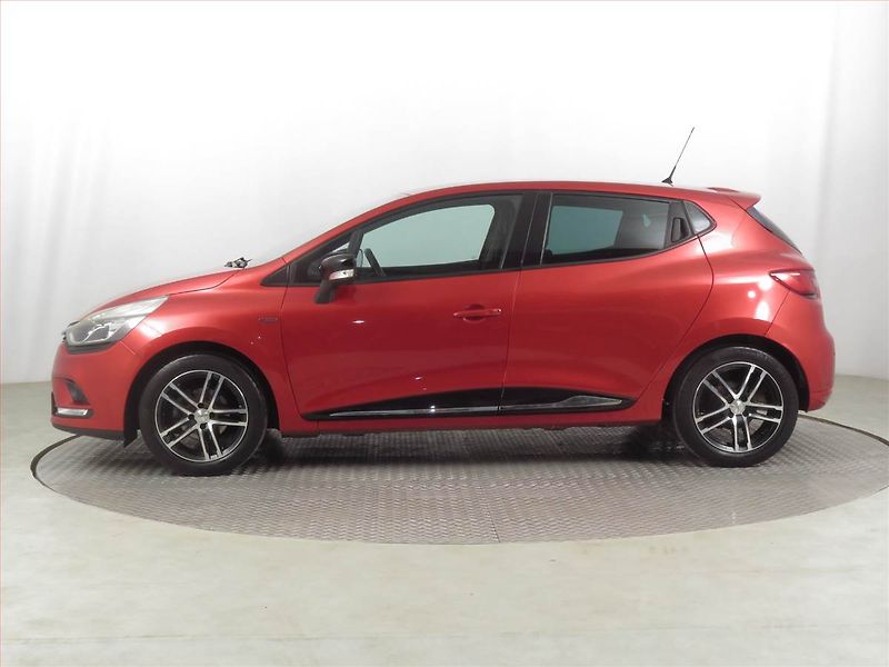 Renault Clio (2017) Limited 1.2 16V, Serv.kniha - fotka 3 z 19