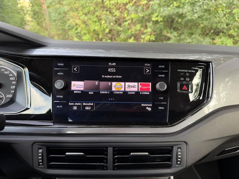 Volkswagen Polo (2019) 1.0 TSI / 70 kW  - fotka 17 z 19
