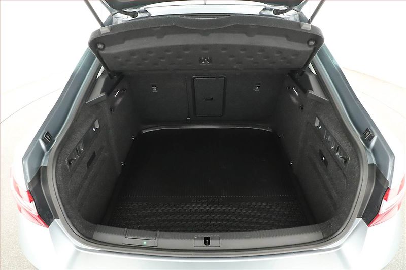 Škoda Superb (2021) Style 2.0 TDI - fotka 19 z 21