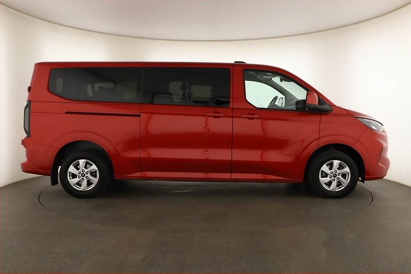 Ford Transit Custom (2025) 2.0 EcoBlue - fotka 6 z 14