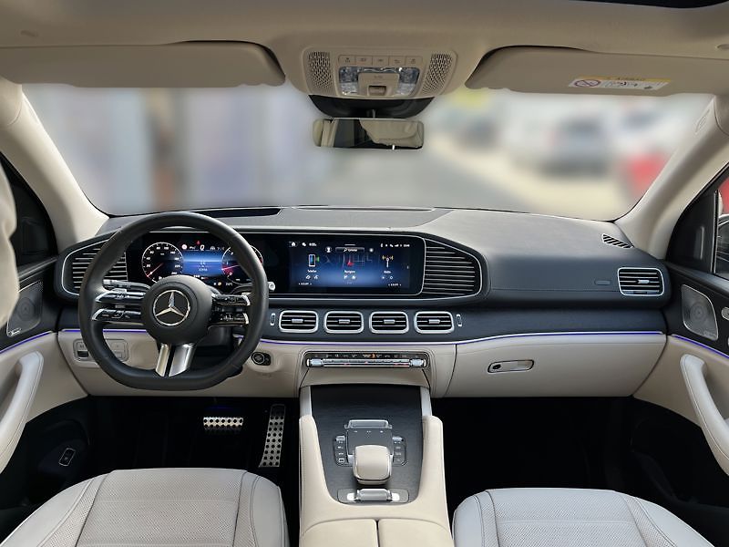 Mercedes-Benz GLS 450 d 4MATIC AMG Line - fotka 14 z 19