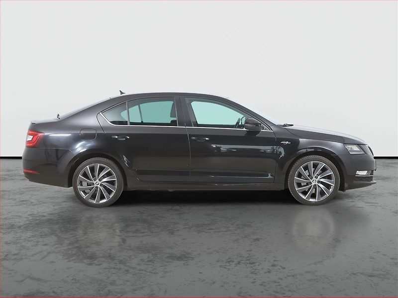 Škoda Octavia (2018) Laurin&Klement 1.8 TSI - fotka 6 z 18