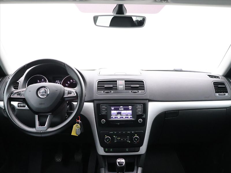 Škoda Yeti 1,2 TSI 81kW Ambition Klima CZ - fotka 22 z 29