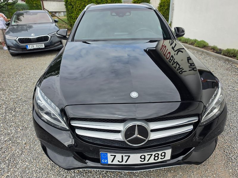 Mercedes-Benz Třídy C (2017) 2.2 D Automat, 4Matic - fotka 9 z 17
