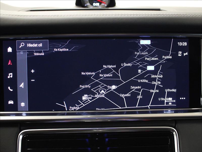 Porsche Panamera 4,0 GTS 368 kW zánovní stav - fotka 24 z 36