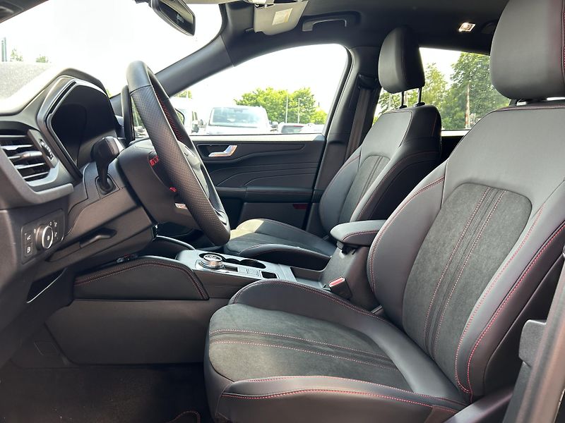 Ford Kuga ST-Line X 2.5 PHEV 178 kW - fotka 19 z 38