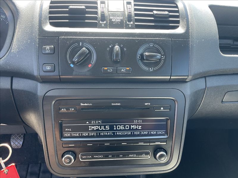 Škoda Fabia 1,4 i 16V 63kw Klima ESP Ambie - fotka 16 z 29