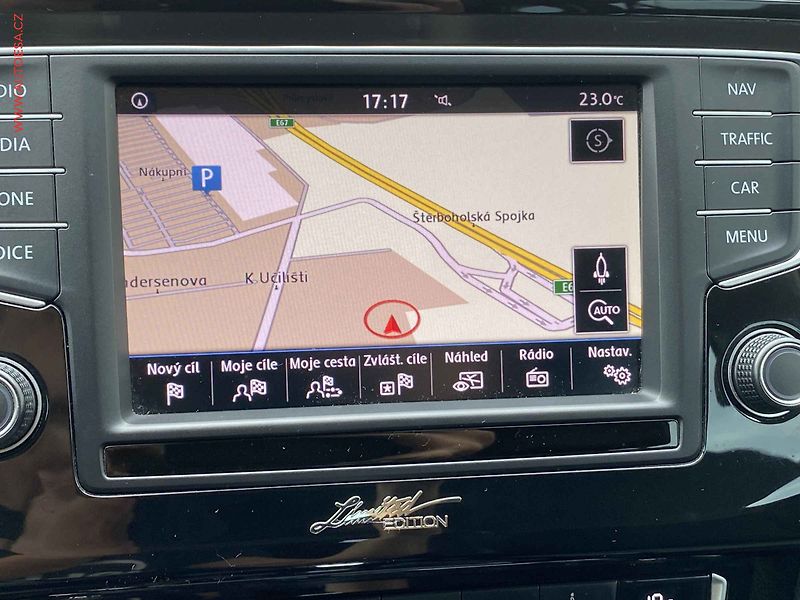 Volkswagen Passat (2016) 2.0TDi, ČR, DSG, LED, navi - fotka 18 z 18