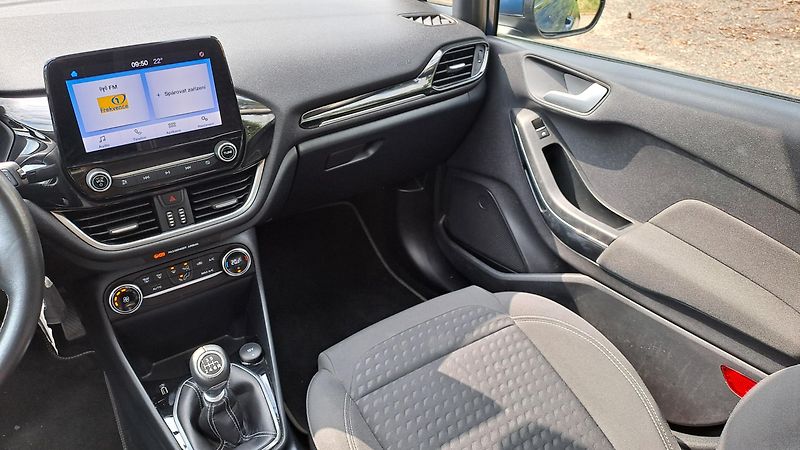 Ford Fiesta 1.0 EcoBoost Titanium - fotka 16 z 26