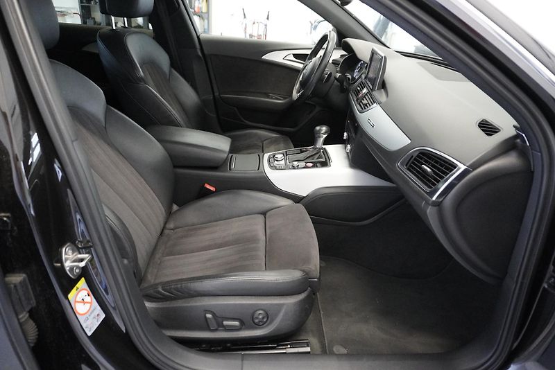 Audi S6 4.0 V8 TFSI 309kW QUATTRO TOP  - fotka 25 z 29