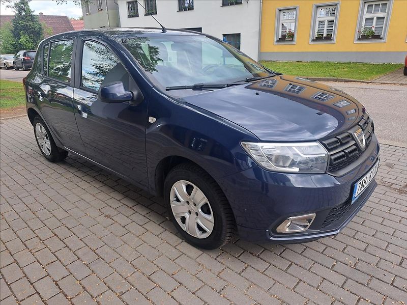 Dacia Sandero 1,0 SCe - fotka 10 z 35
